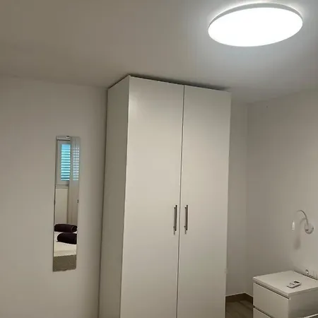 Apartment Lady Di *