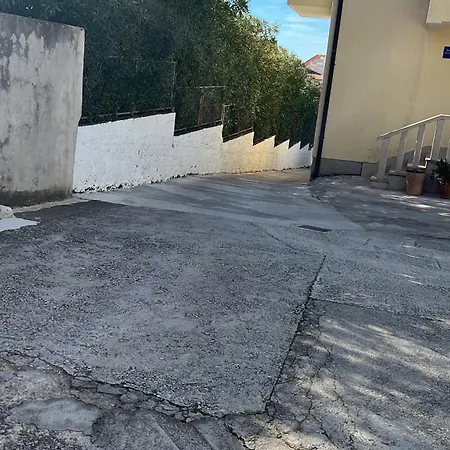 Apartment Lady Di Makarska