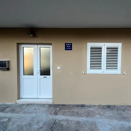 Apartment Lady Di
