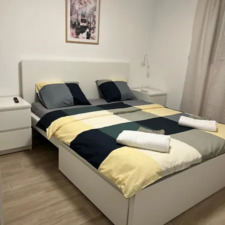 Lady Di Apartment Makarska