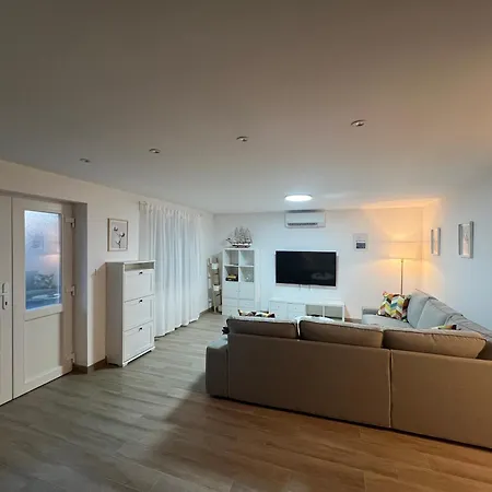 Lady Di Apartment